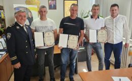 PRIGODNO NAGRAĐENI POLICIJSKI SLUŽBENICI