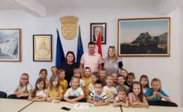 POSJET PREDŠKOLACA GRADONAČELNIKU