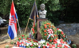 SVEČANO OTKRIVENA BISTA ANTI GAŠPARU - HEROJU DOMOVINSKOG RATA